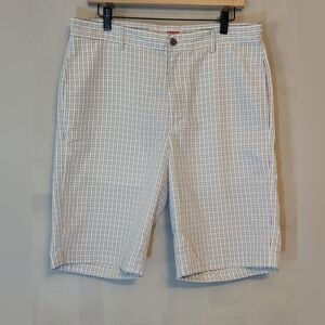 Grand Slam White and Black Checkered Men's Shorts. Size 34